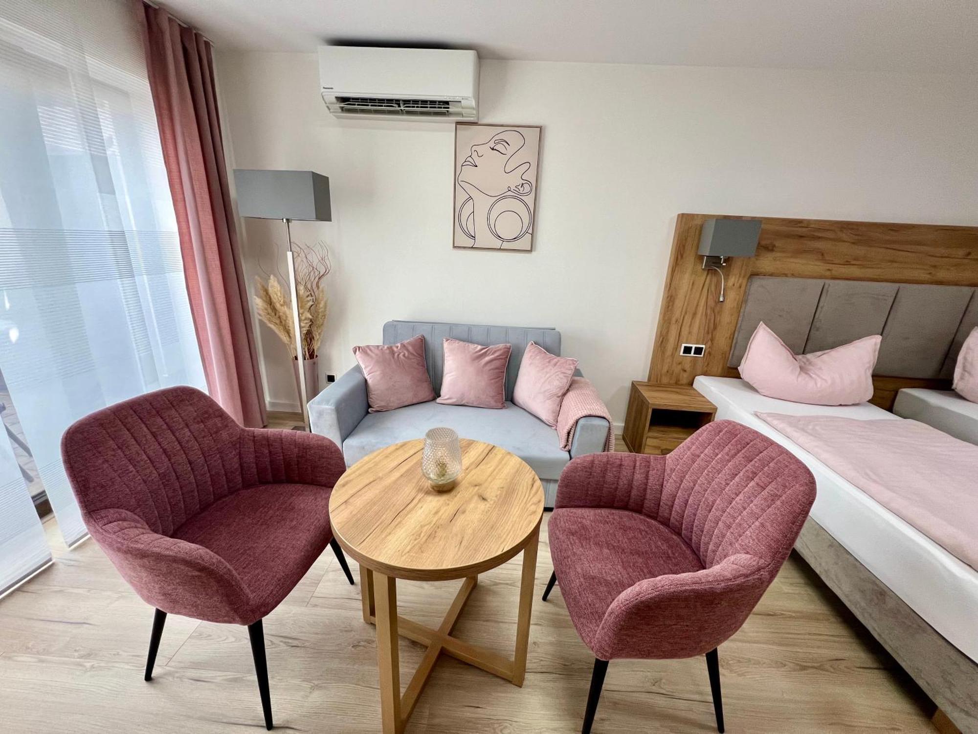Apartment -Amalia- Mit Klimaanlage & Ueberdachte Terrasse Ergersheim 外观 照片